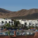 Caybeach Papagayos מלון 3*