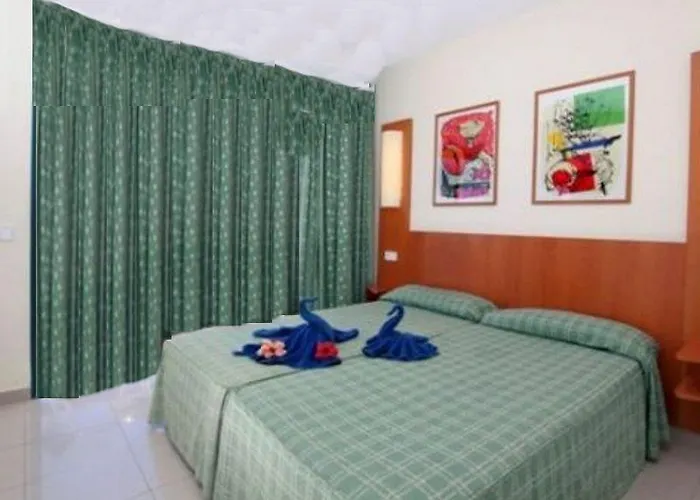 Caybeach Papagayos فندق 3*